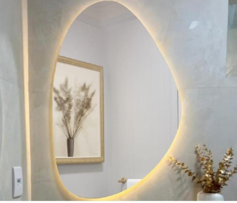 ESPELHO ORGANICO 70,5 x 44,5 - COM LED - 1.5 TRA