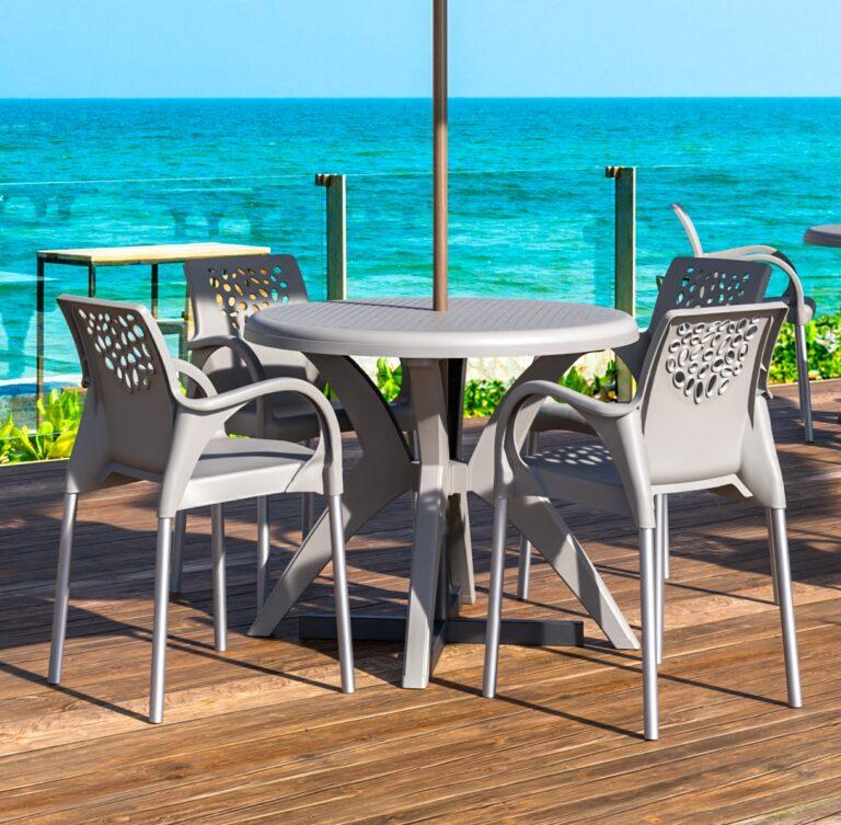 Mesa Deluxe 90 com 4 Poltronas Deluxe - FORTE PLÁSTICO - 0.90m - 7.3/TD