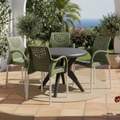 Mesa Deluxe 90 com 4 Poltronas Deluxe - FORTE PLÁSTICO - 0.90m - 7.3/TD 4